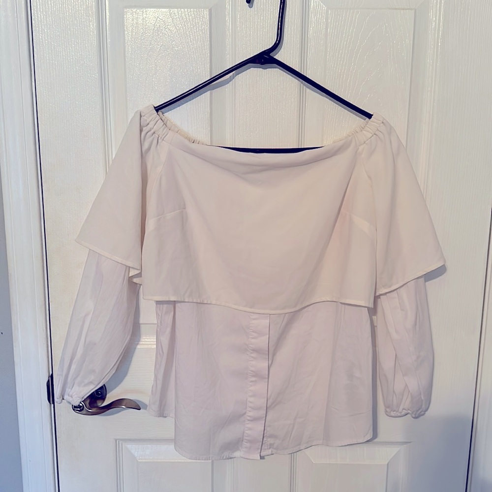 Guess off the shoulder blouse
